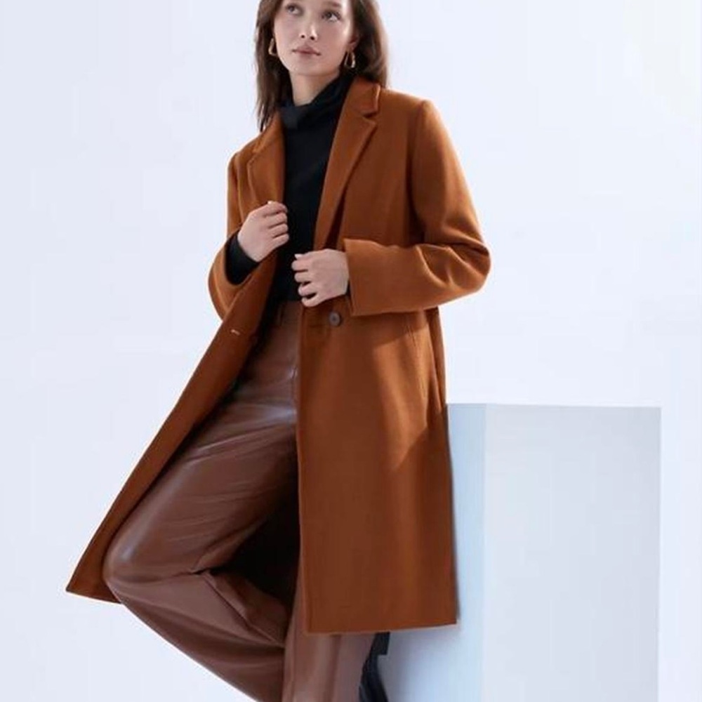 Aritzia Babaton Stedman Coat in Rich Caramel size XXS

Retails for $328+tax